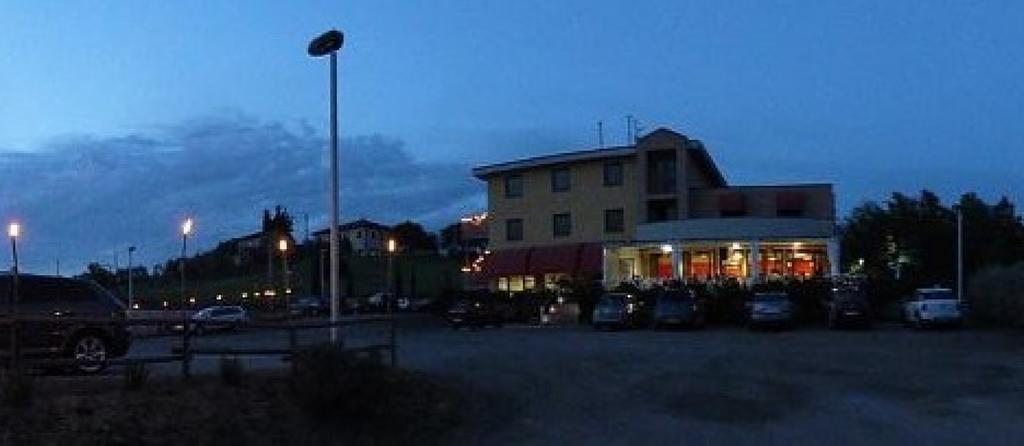 ホテル L'Antica Sosta カステルフィオレンティーノ エクステリア 写真